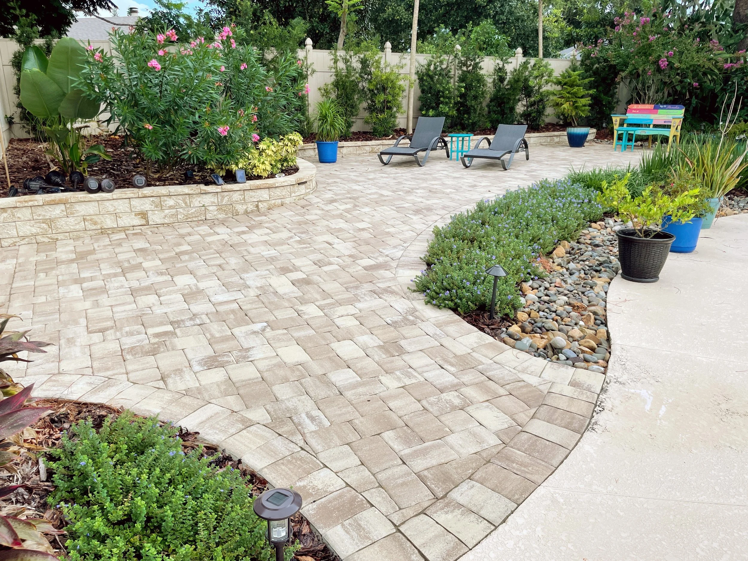 Hardscape pavers and retaining wall