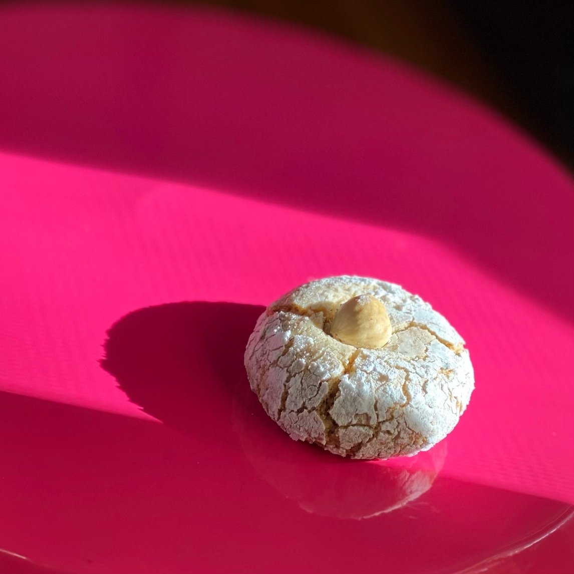 Confezione di nocciole (Nutella-stuffed almond hazelnut amaretti) $25/dozen