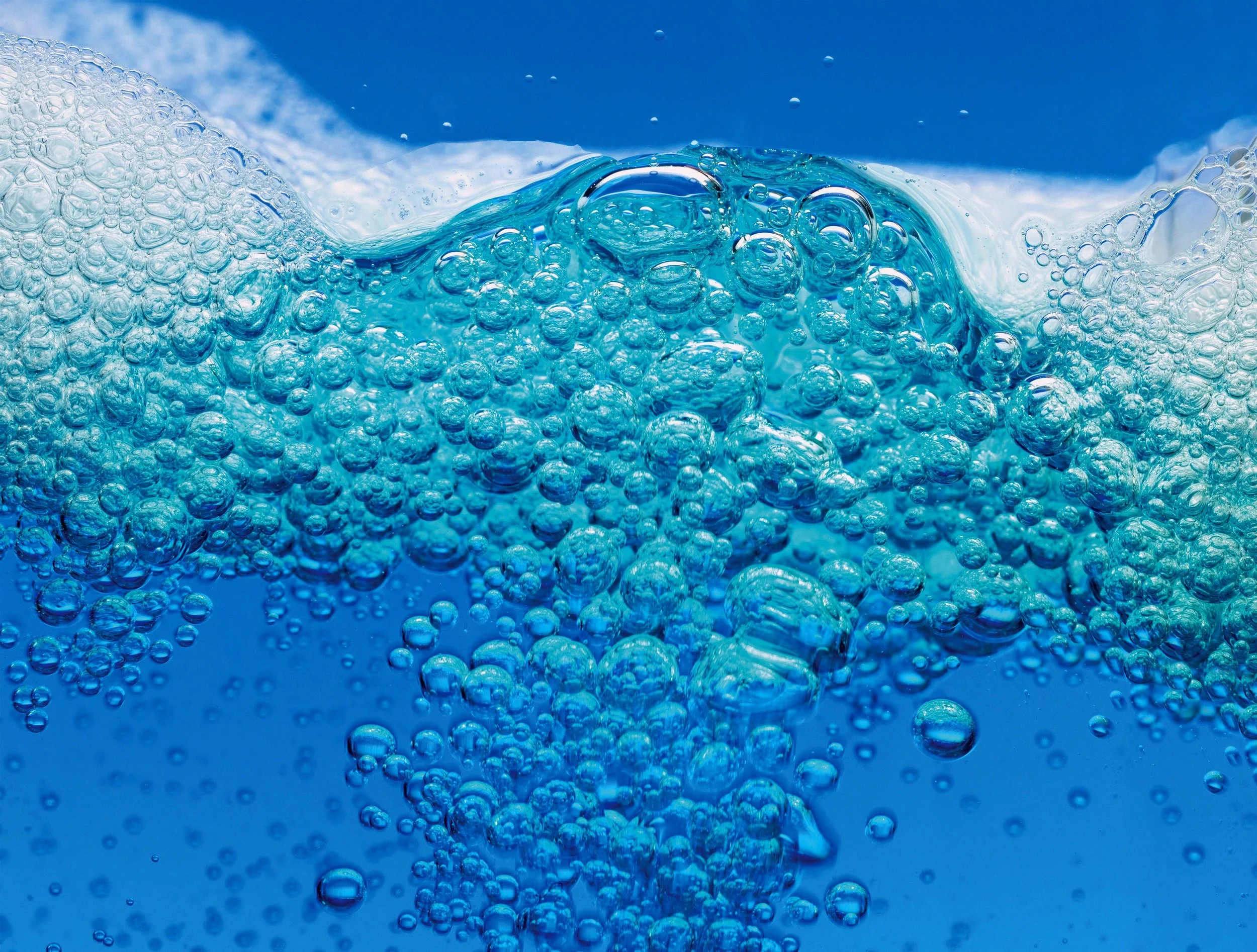 water-drops-macro-waves-foam-6698.jpg