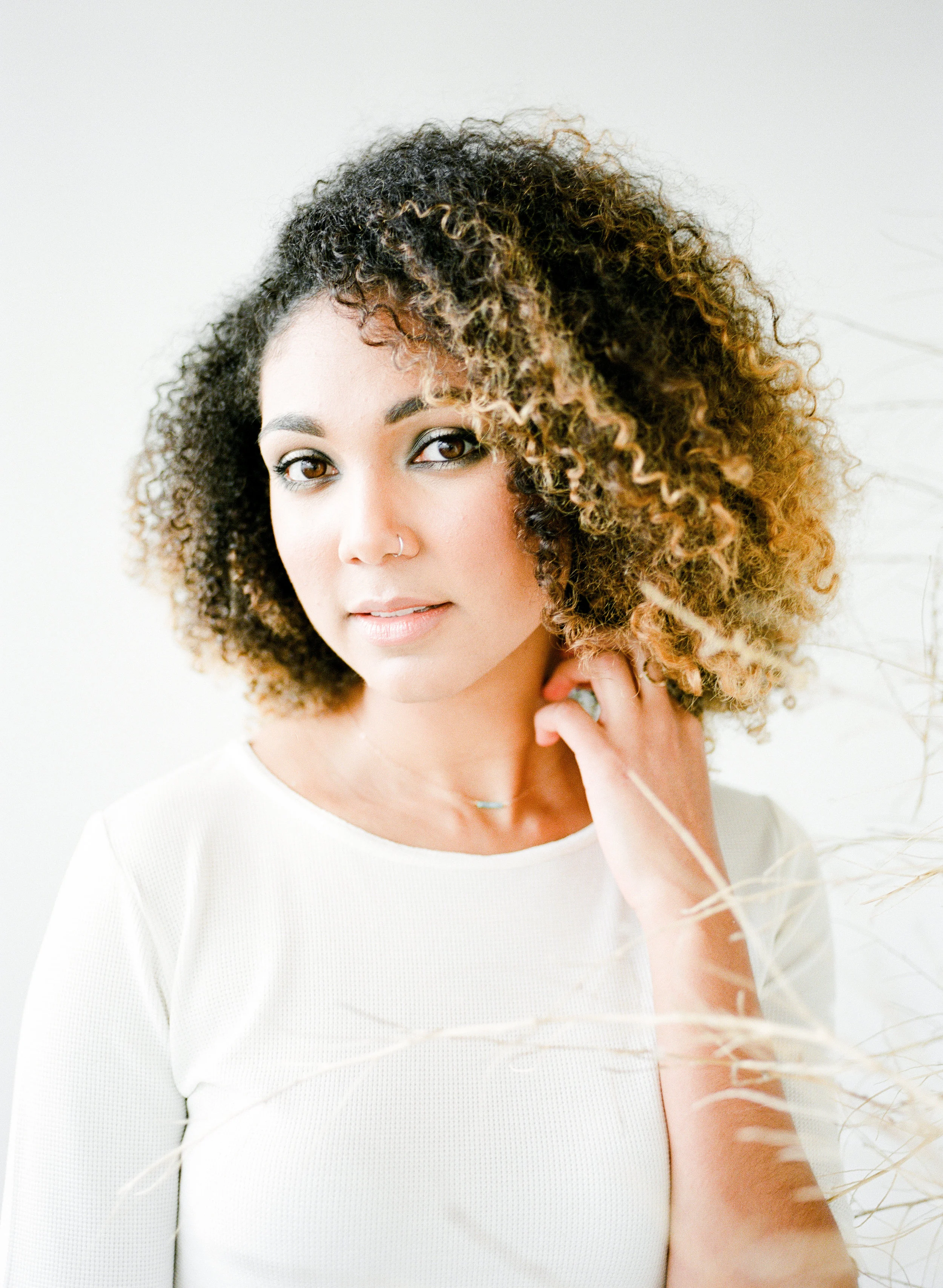 Minimal-Organic--Wholistic-Brand-Workshop-Promotional-Shoot4.jpg