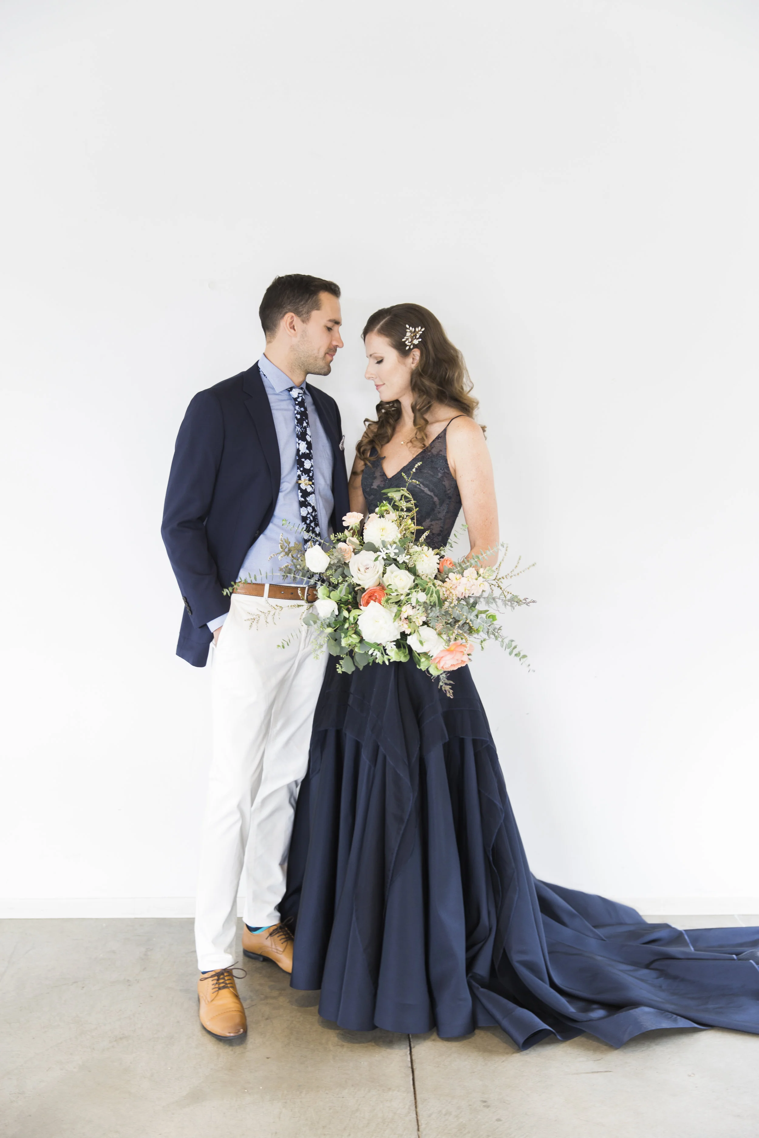navy-Wedding-Dress-Martha-Stewart29.jpg