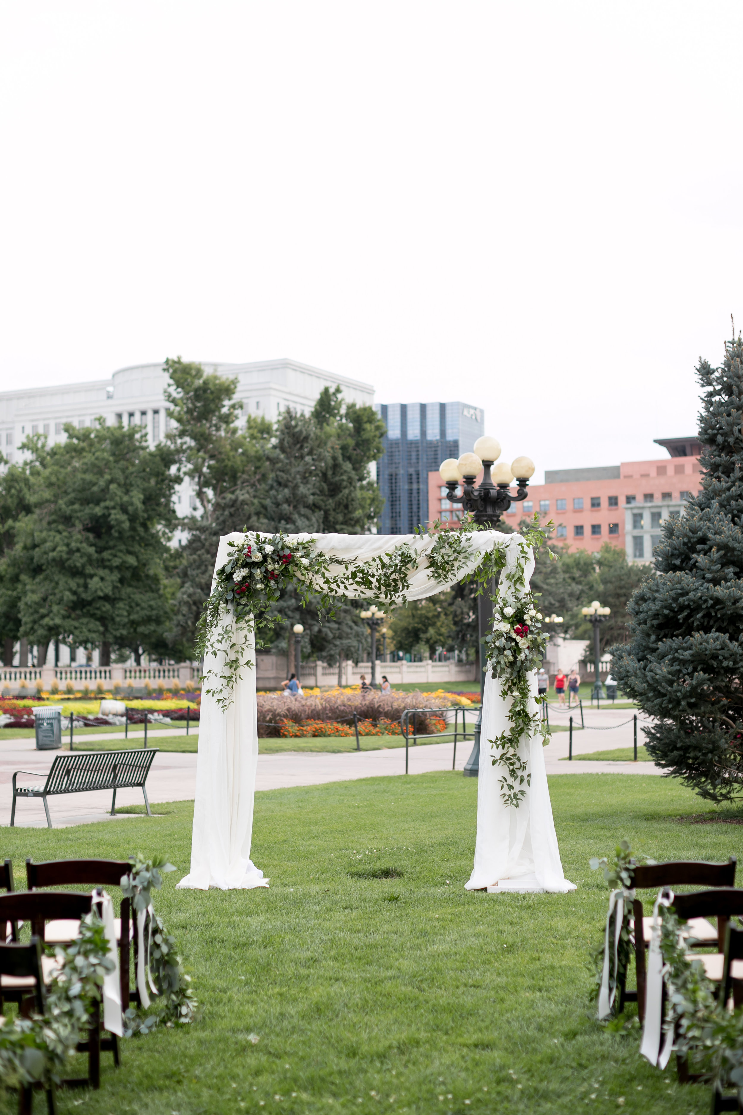 city-chic-downtown-denver-park-wedding52.jpg