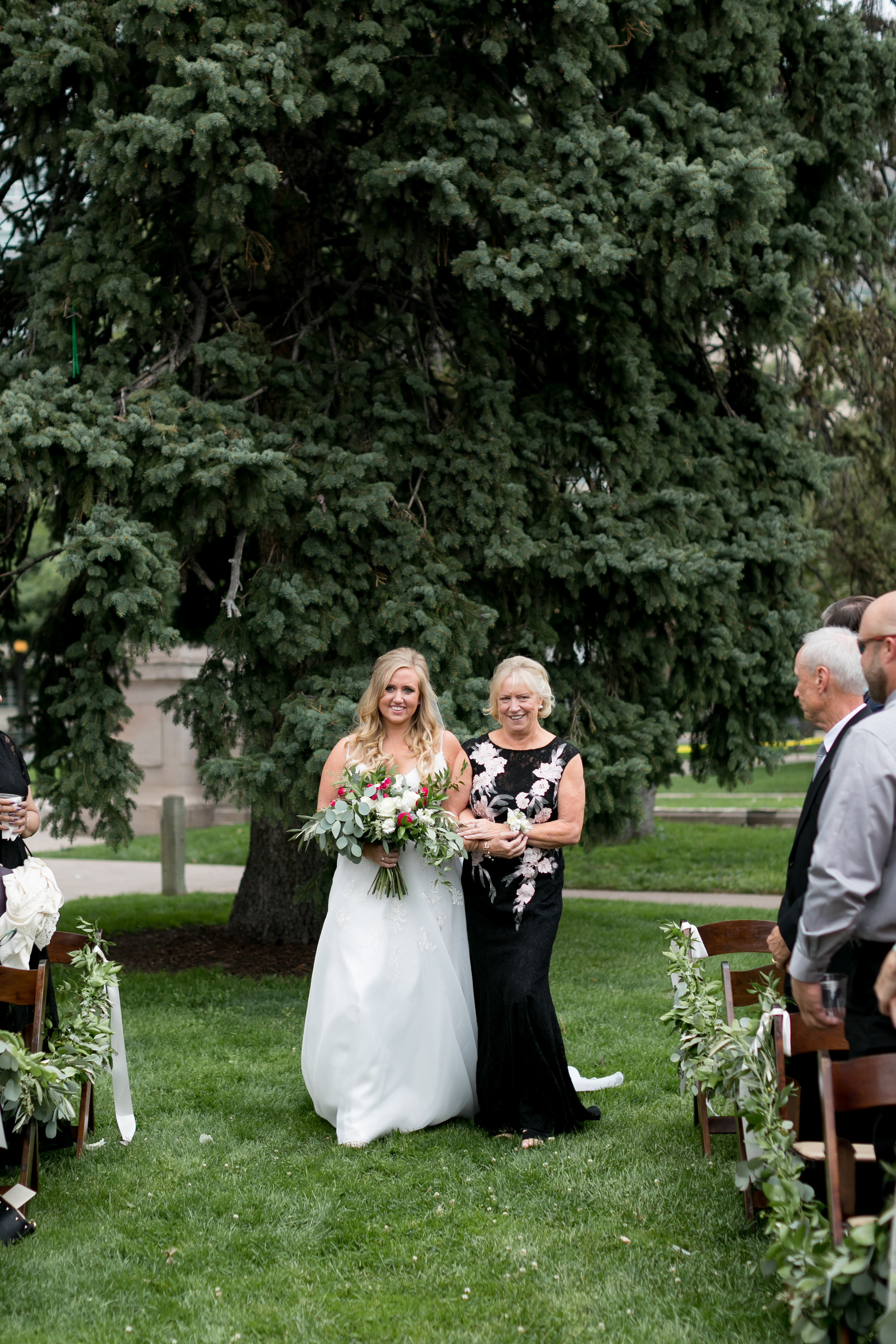 city-chic-downtown-denver-park-wedding55.jpg