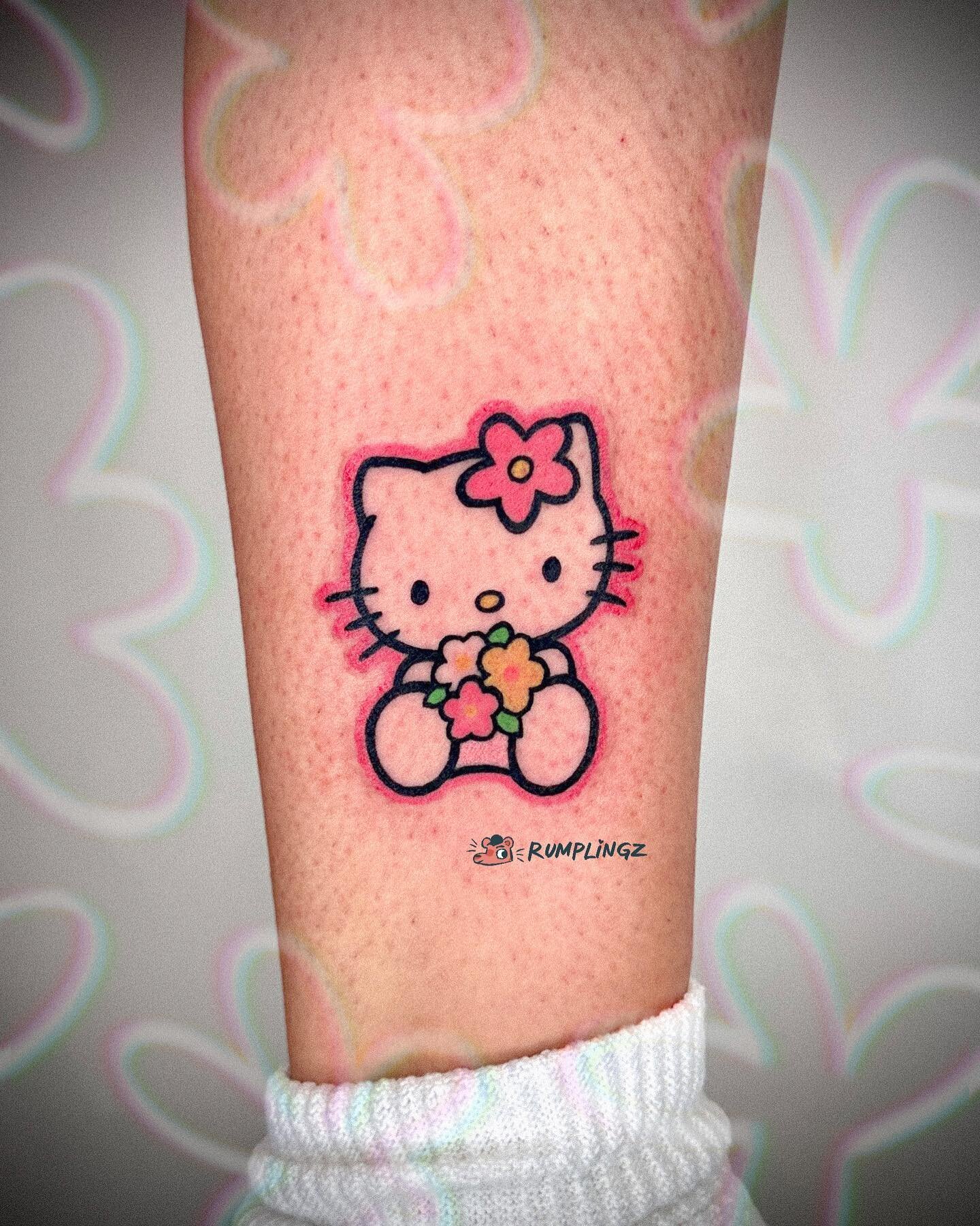 hello kitty 🐱
dont look at my broken nail lmao
.
.
.
.
.
.
#hellokittycore #hellokittytattoo #coloredtattoo #hellokittyaddict #sanriotattoo #sanjosetattoos