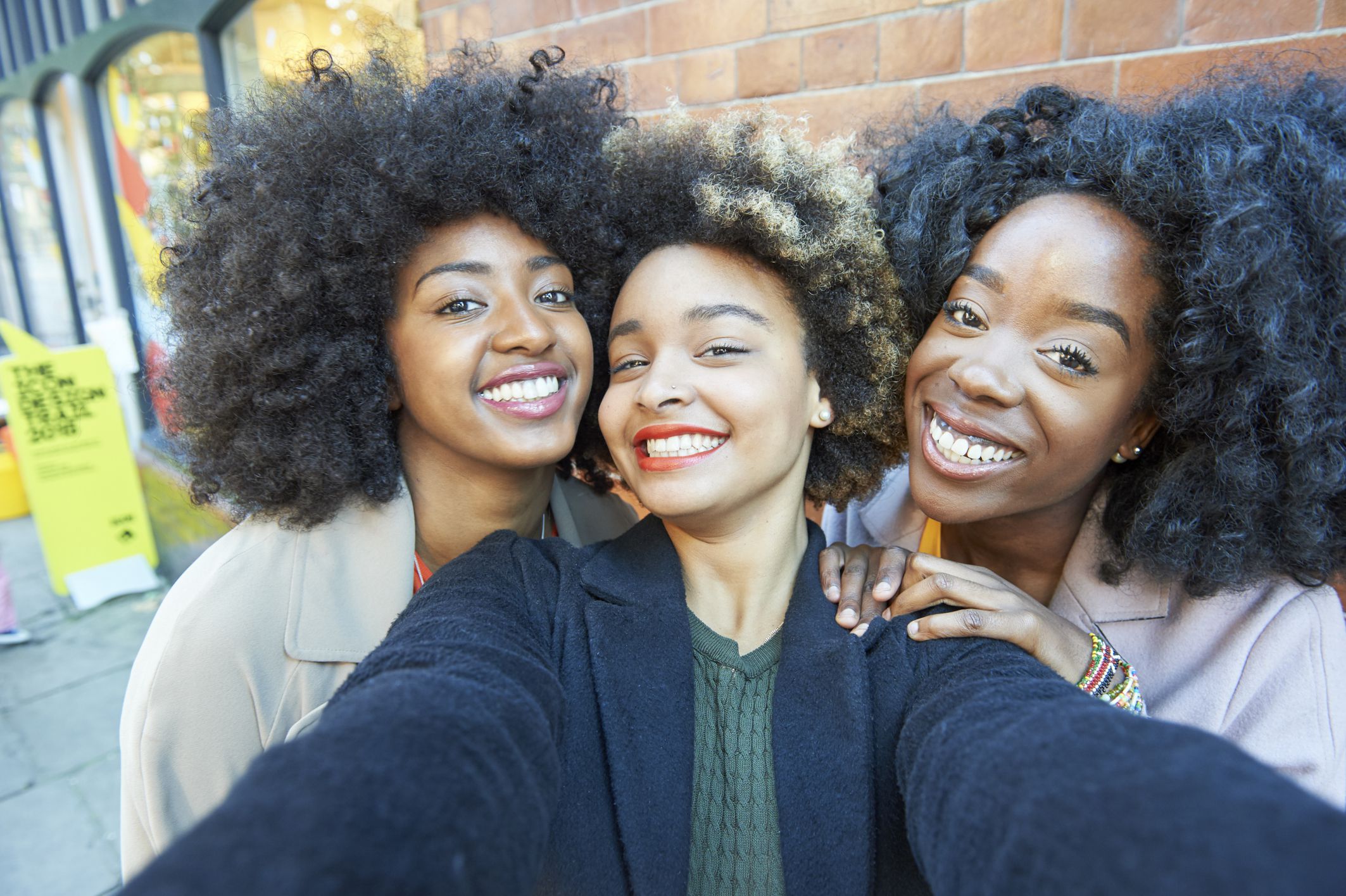 GettyImages-587113109-women-group-56a0a8675f9b58eba4b28245.jpg