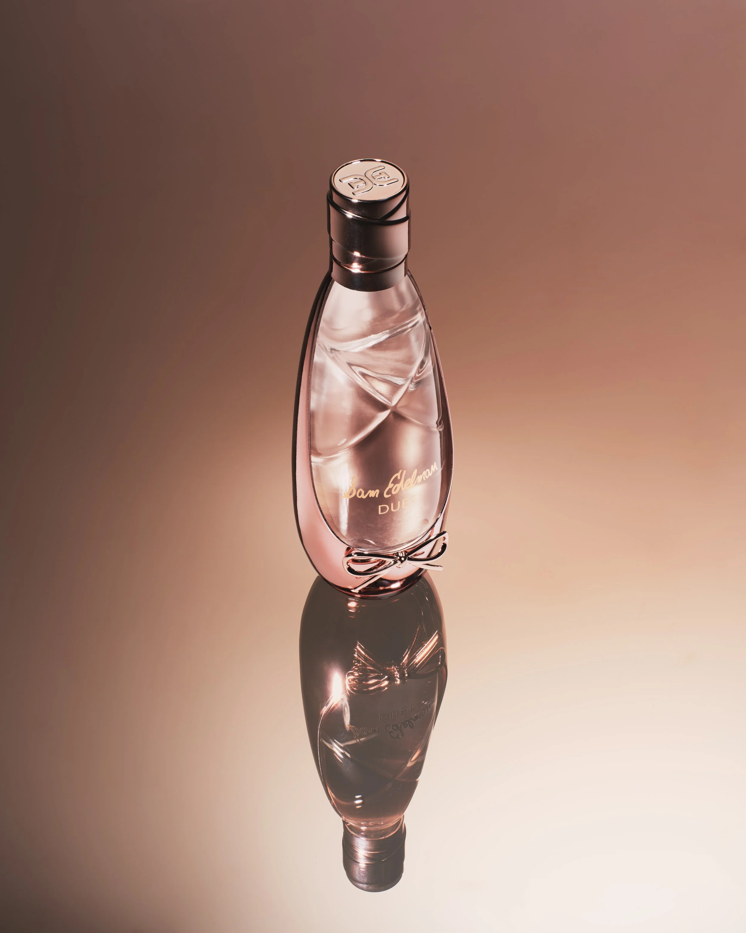 SE_DUET_STILL LIFE_3-4OZ_LIGHT REFLECTION_644.jpg