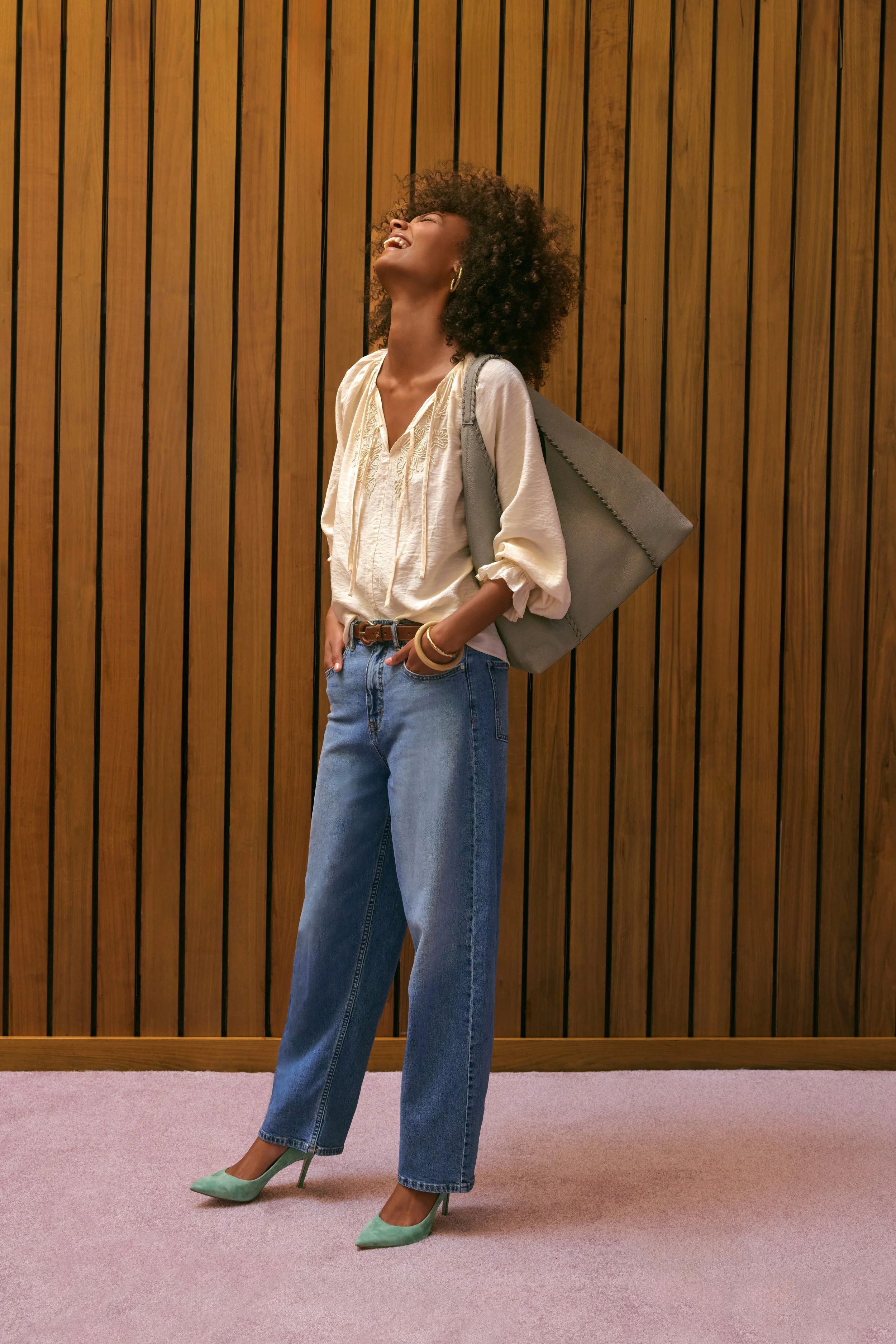 SE_SS25-1_OM_HAZEL_GREEN-GARDEN_SERTW_TOP_BELT_JEAN_BAG_1515_sRGB.jpeg