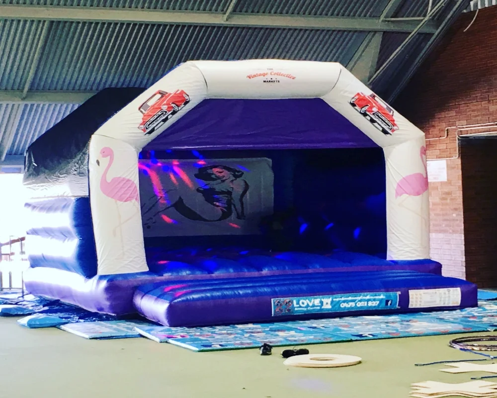 CUSTOM BOUNCY CASTLE CANNING VALE