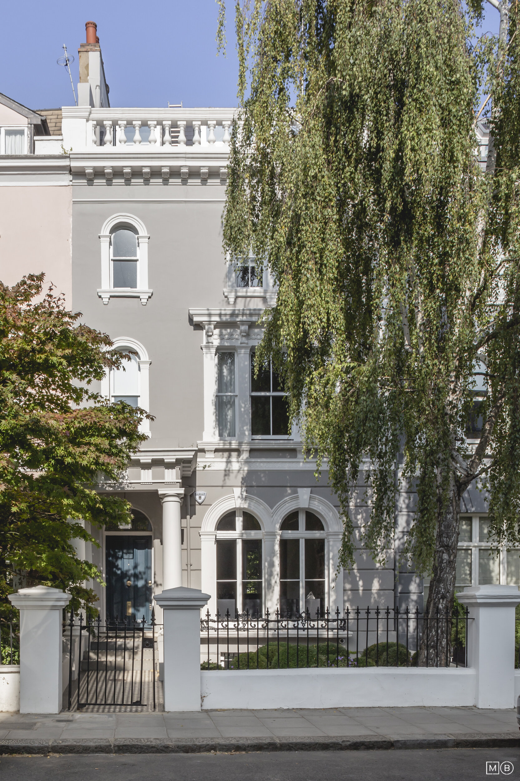 LowRes_Billy Bolton_98 Elgin Crescent_MBA_010.jpg