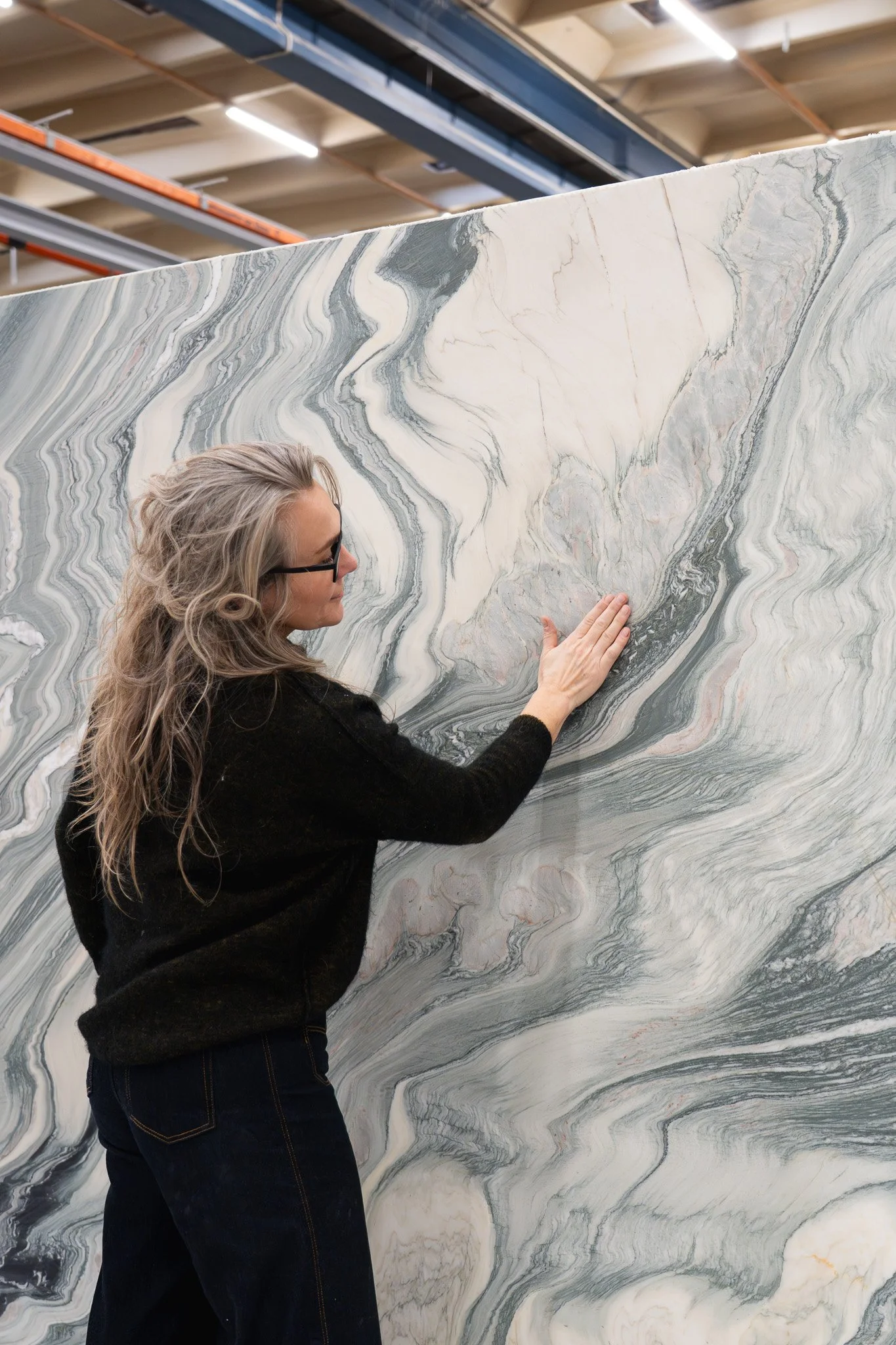 Marmor i showroom - borderstone