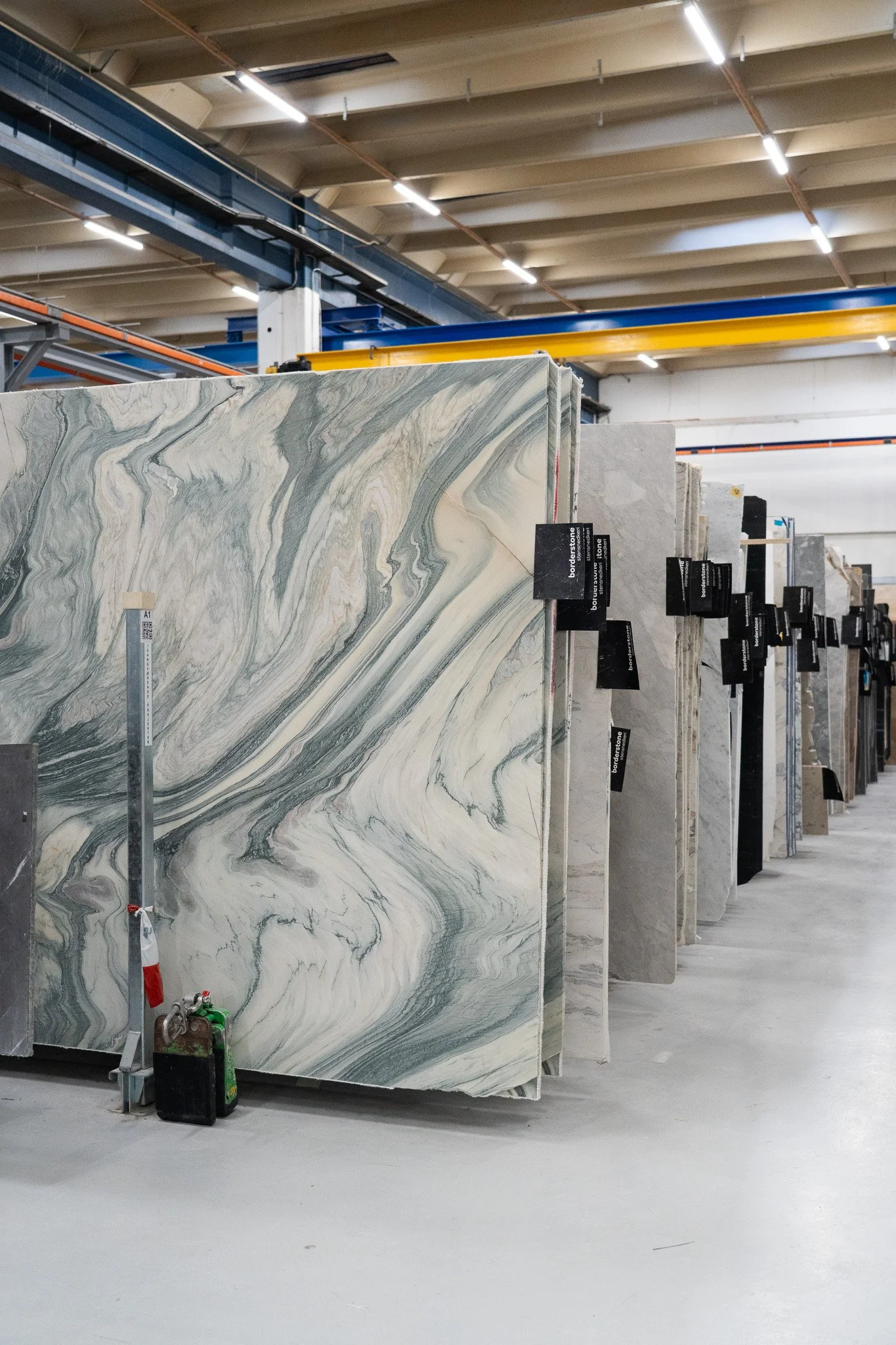 Verde Cipollino borderstone marmor