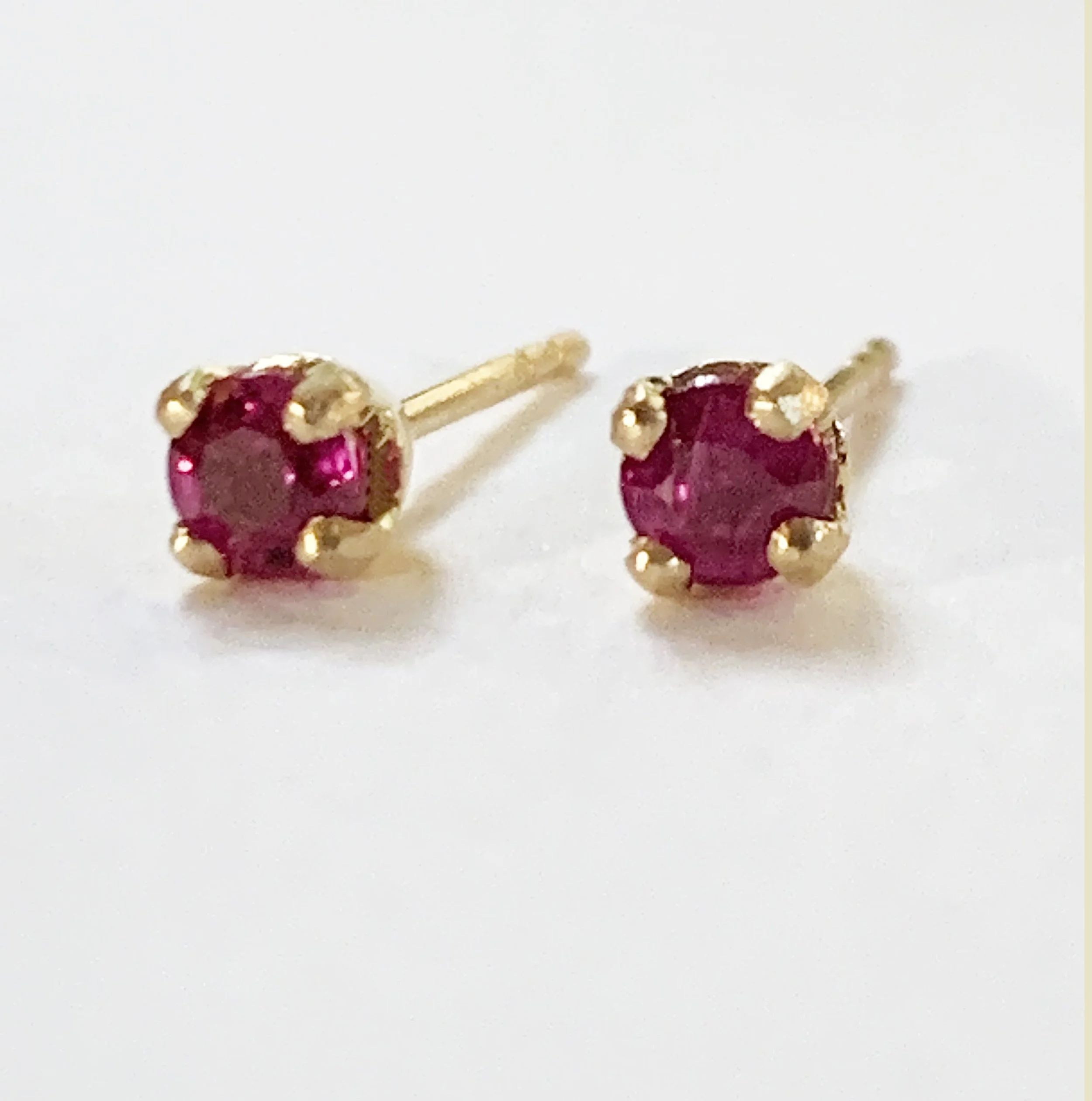 Burmese ruby stud earrings (Copy) (Copy)