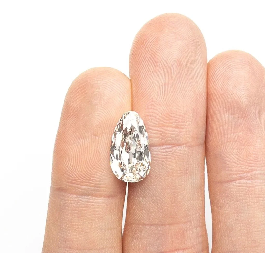 Seems to be all diamonds at the moment 💎🫣👍

#diamonds #diamondrings #diamondpendant #diamondjewellery #diamond