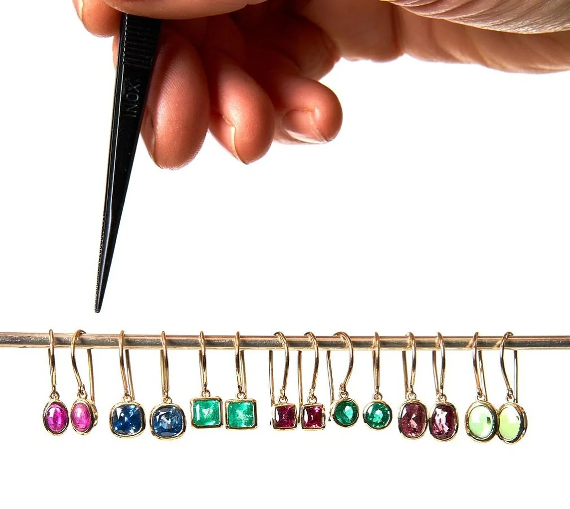 Line up ready&hellip; you beautiful precious gemstone solid gold earrings, photography is the last process before they go online- Don&rsquo;t miss Sunday 30th Nov midday earring drop&hellip;
Thank you @joannasullivanphotography for today ..

#preciou