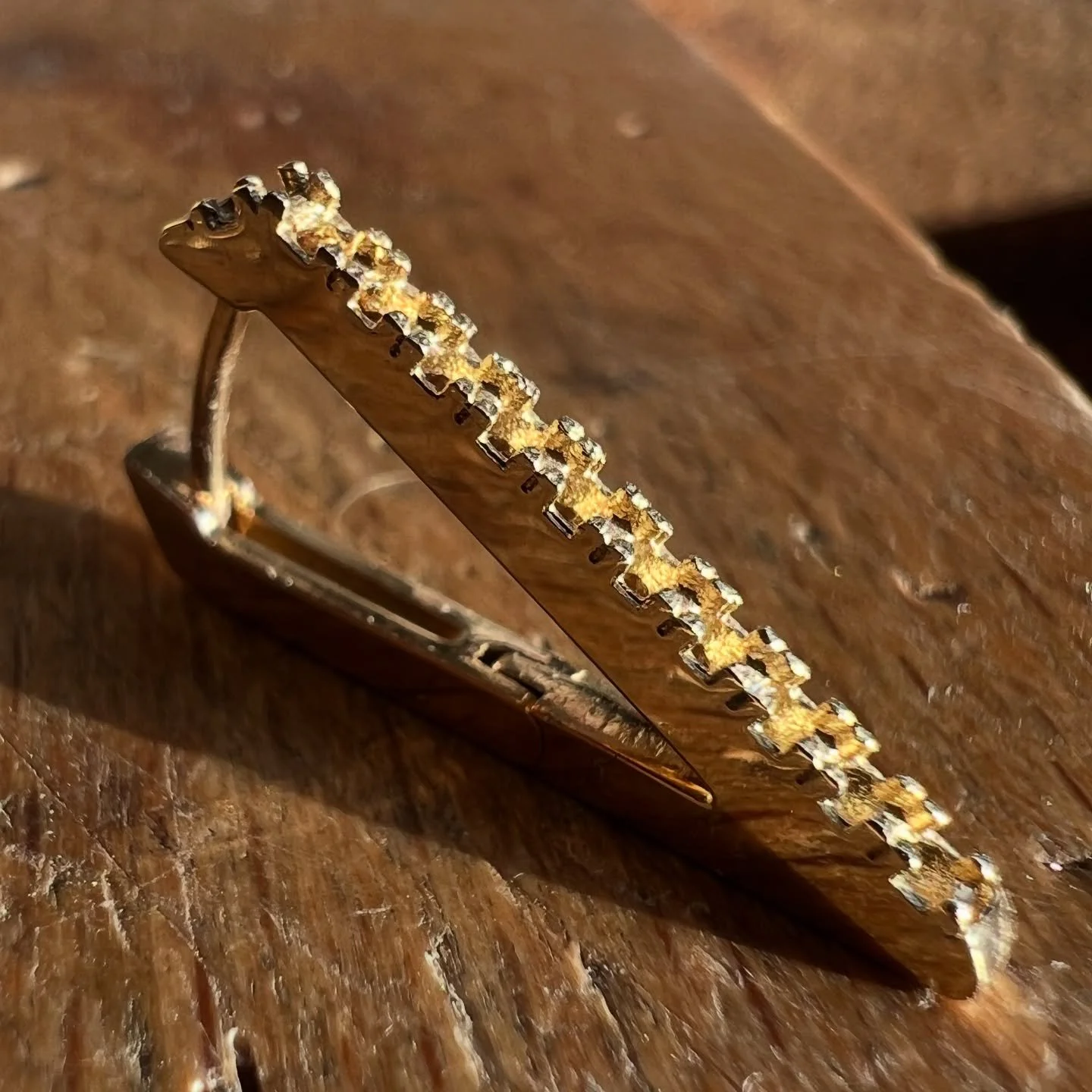 Do you like this new hoop ??

The triangle - it comes in two sizes ! Can&rsquo;t wait to see stones set in them..🩵🤩🩵