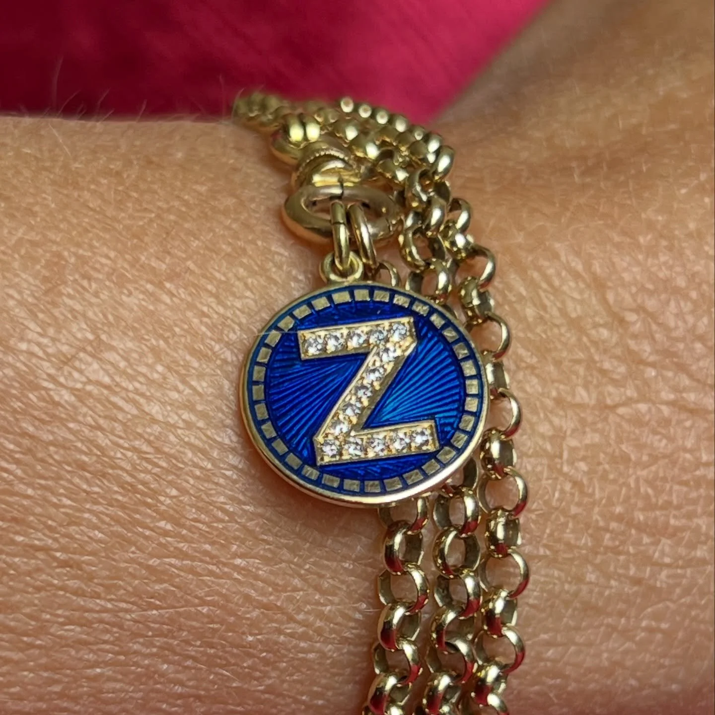 Some letters mean more than others 💙

#enameljewelry #enameljewellery #enamelletters