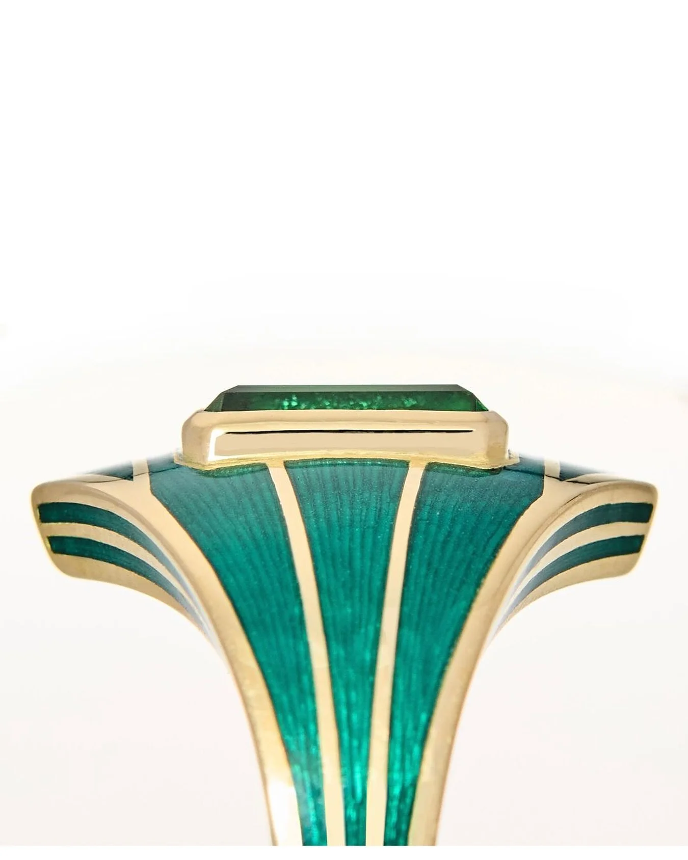 Custom One-of-a-kind Green Tourmaline and Enamel Ring

#cassia #cassiajewellery #bespokering #custom #tourmalineandenamelring