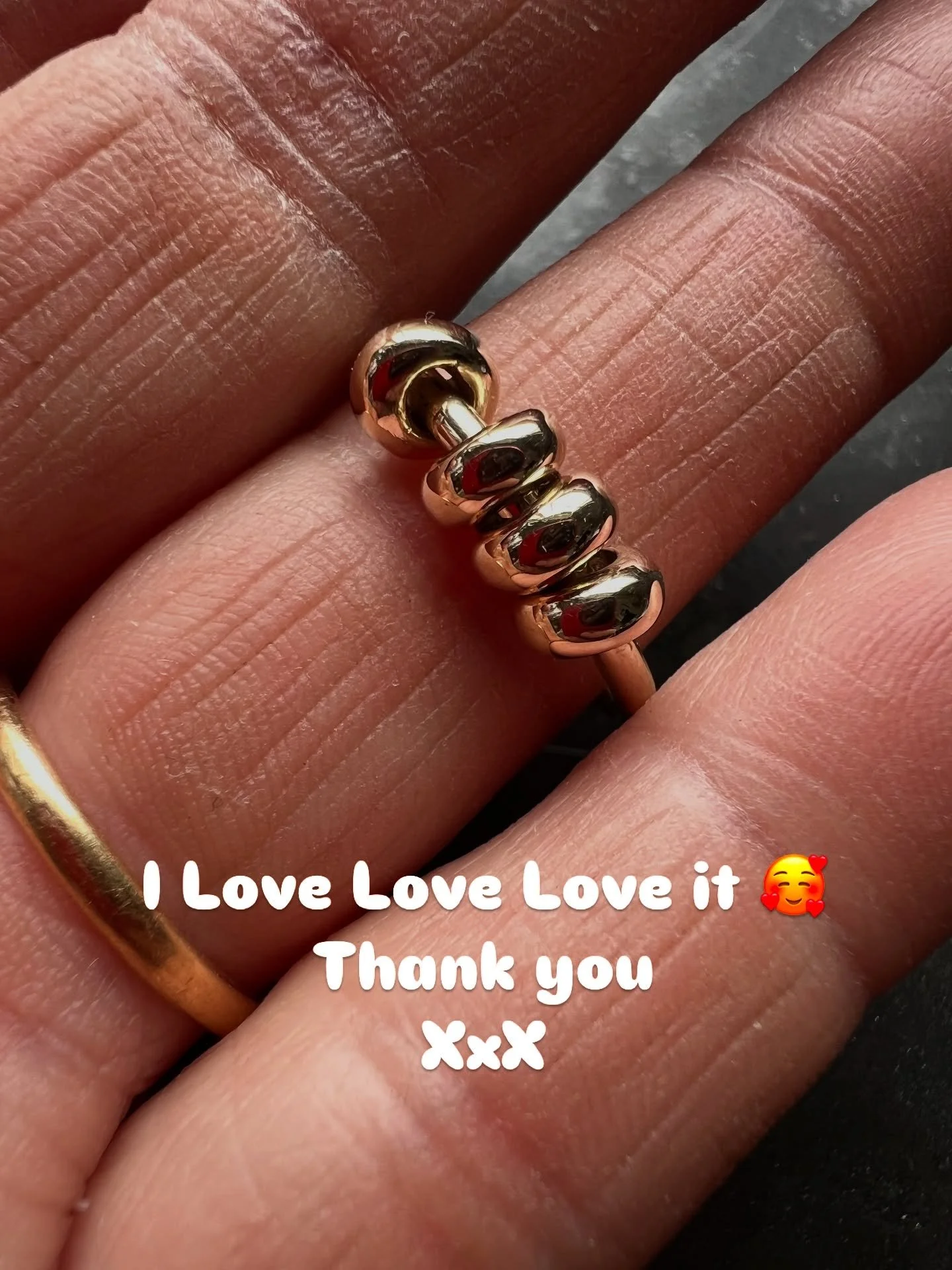 What you might call a Gold Fidget Ring.
Moveable chunky rings on round wire..

Bespoke Jewellery made for @hparkeslife @adhdcoachingandsupport @parkesabby 
Thank you xxx