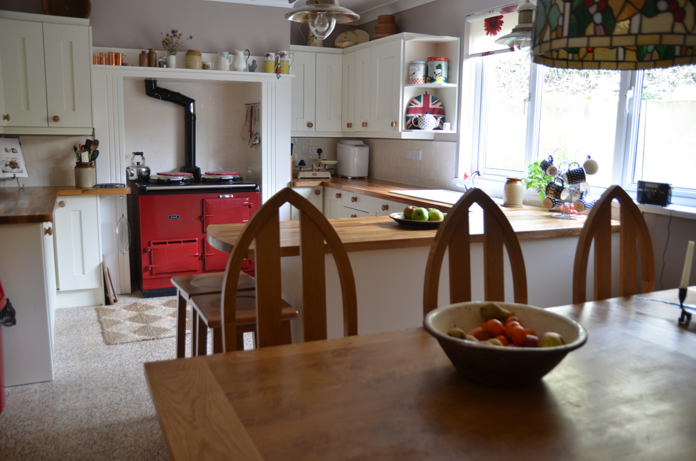 The finished kitchen and breakfast area