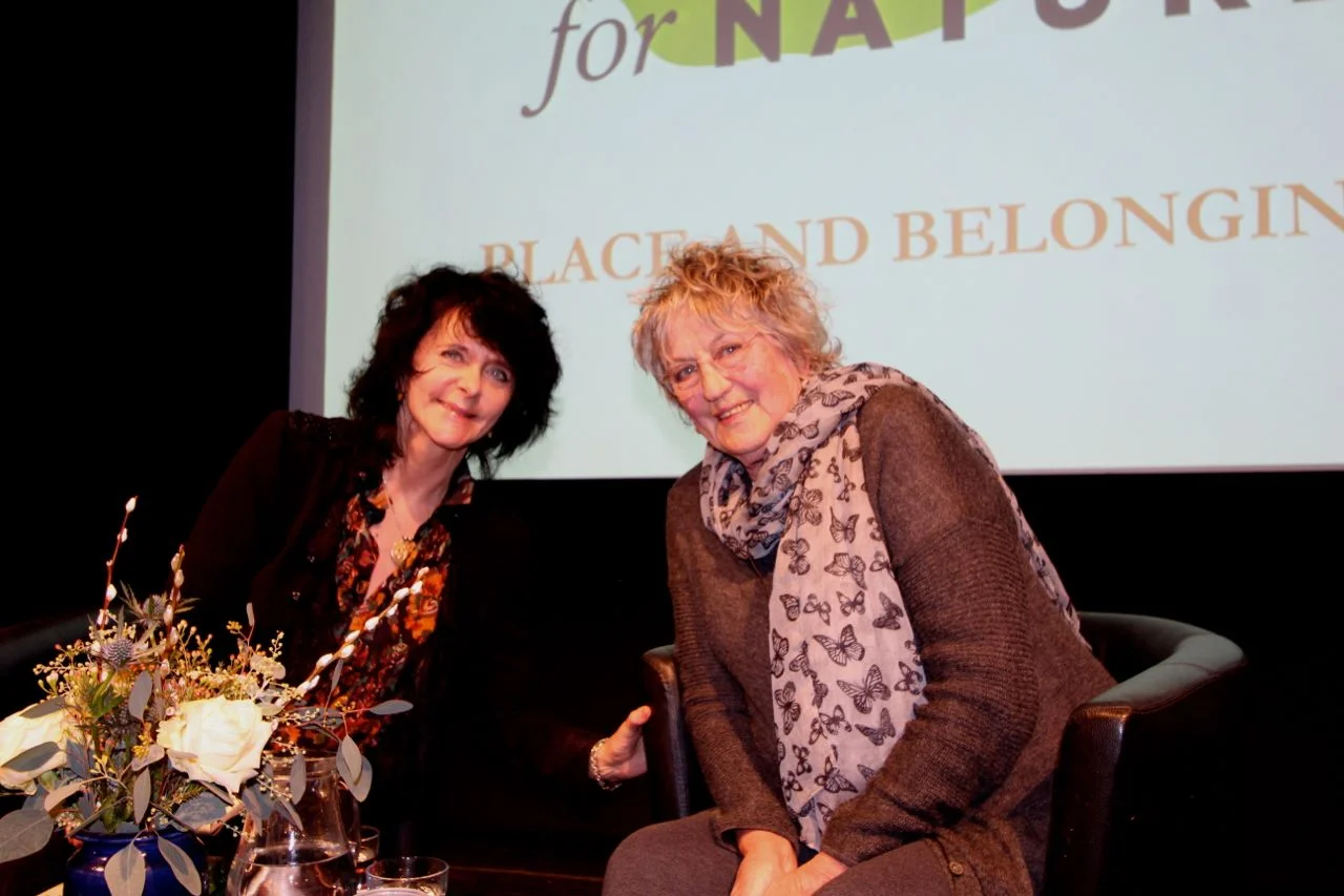 Ruth Padel and Germaine Greer © Tim Birkhead