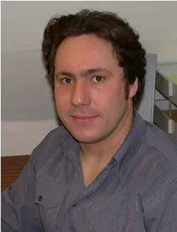 chris_hewson.jpg