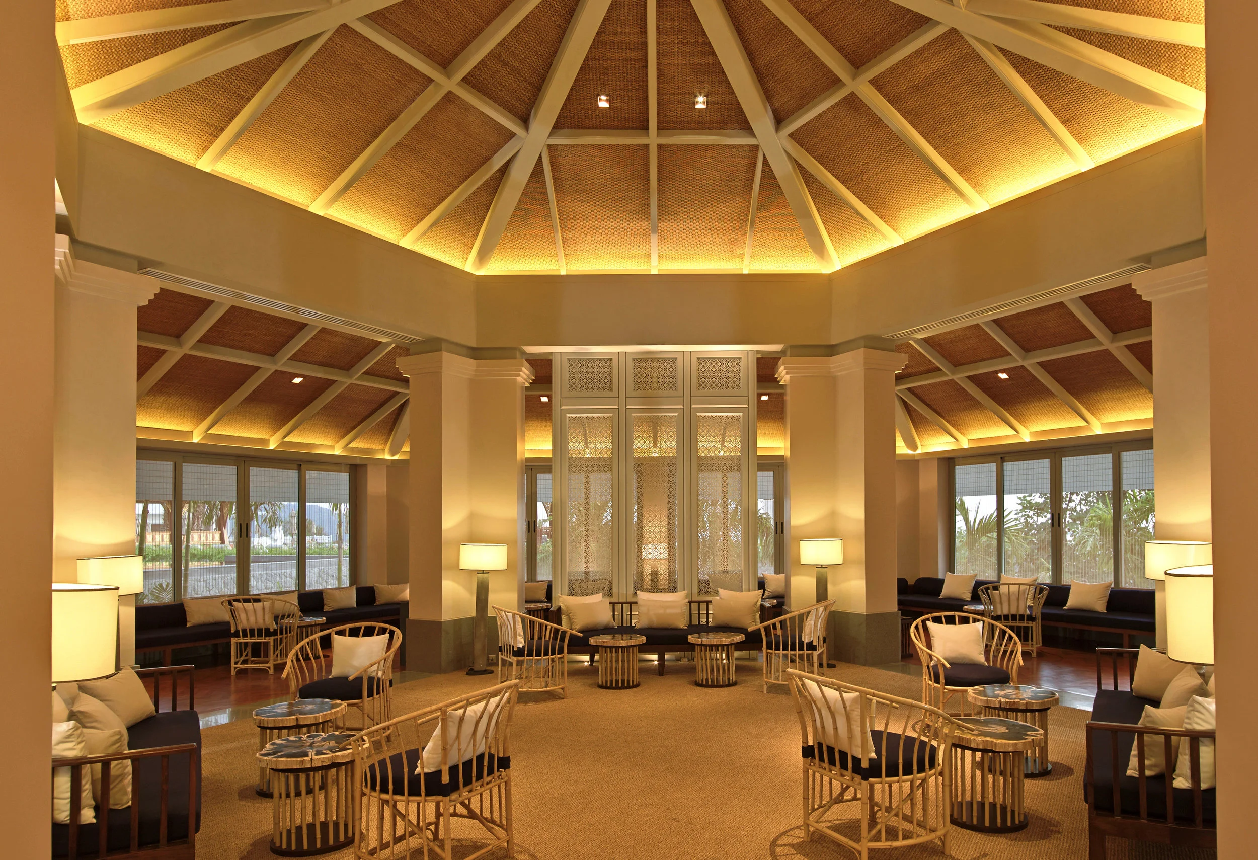 Amatara Wellness Resort_The Library Lounge 4.jpg