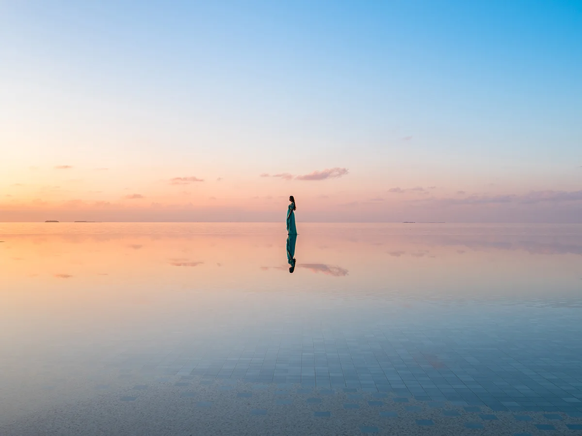 Huvafen_InfinityPool-(8-of-15).jpg