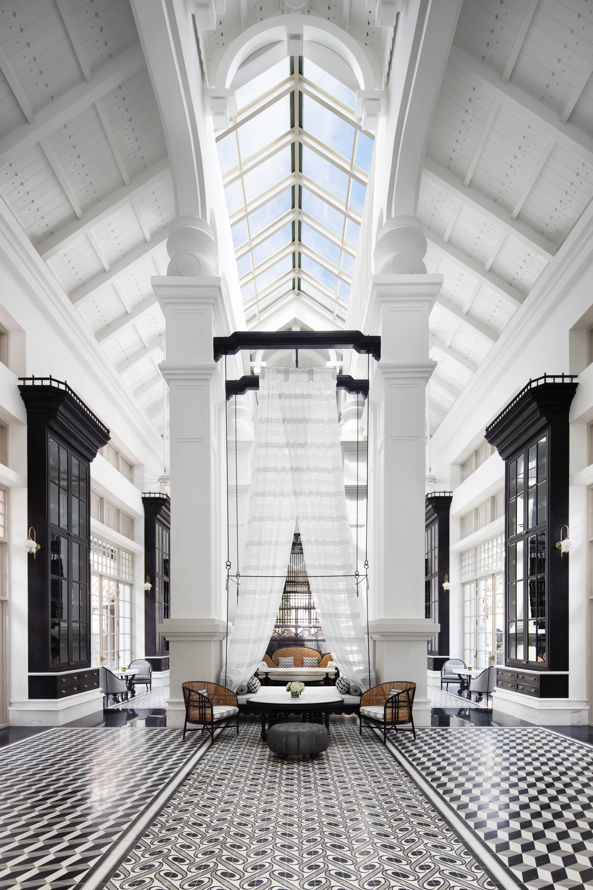 01_Lobby Lounge Area.jpg