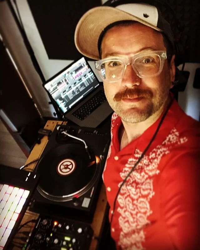 On the decks again! 😍🤓 Happy Place.