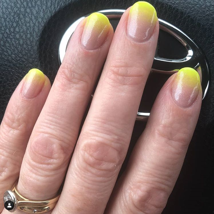 Image Credits: @nailsbyevelyndlt
