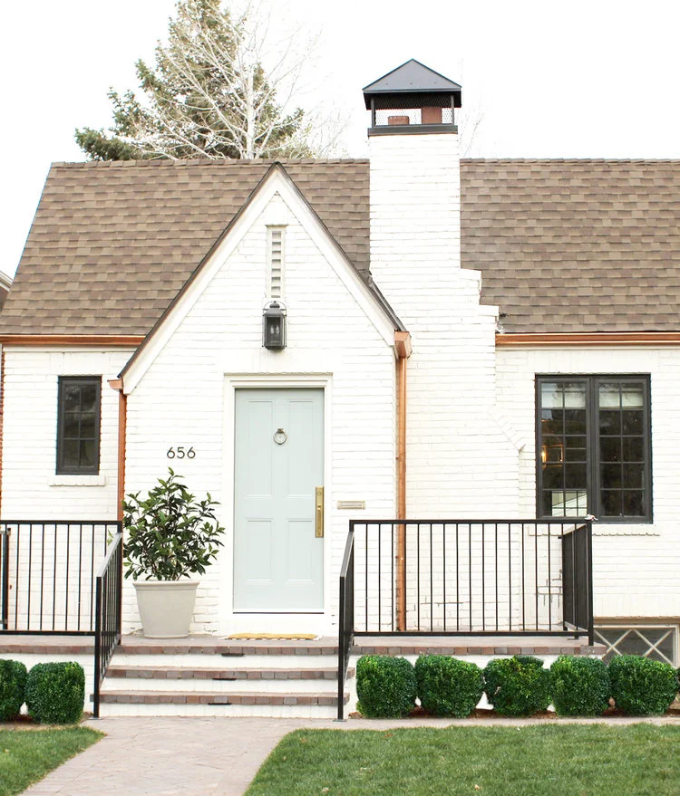  8 Popular Color Ideas to Style Your Front Door. 