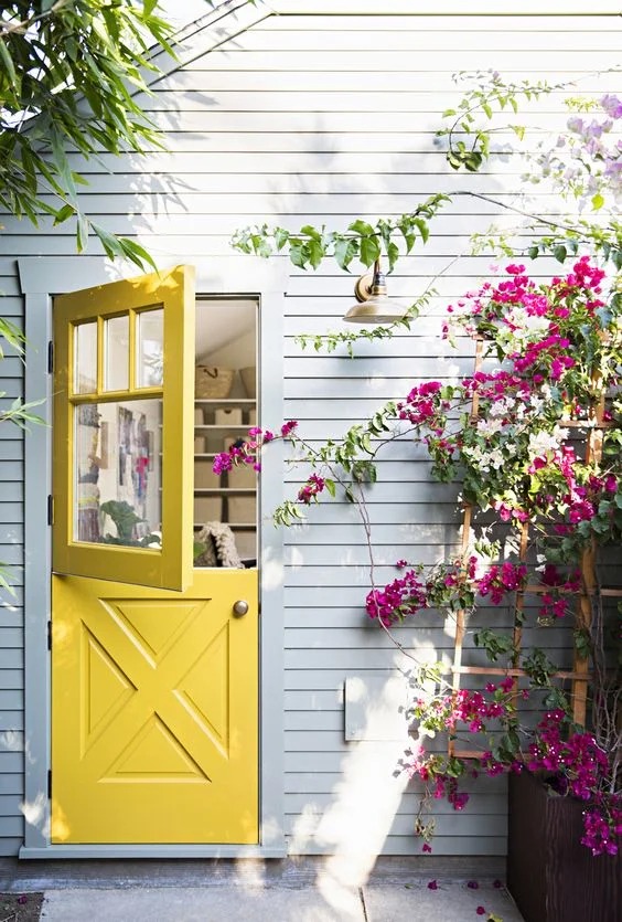 YELLOWFRONTDOOR.jpg