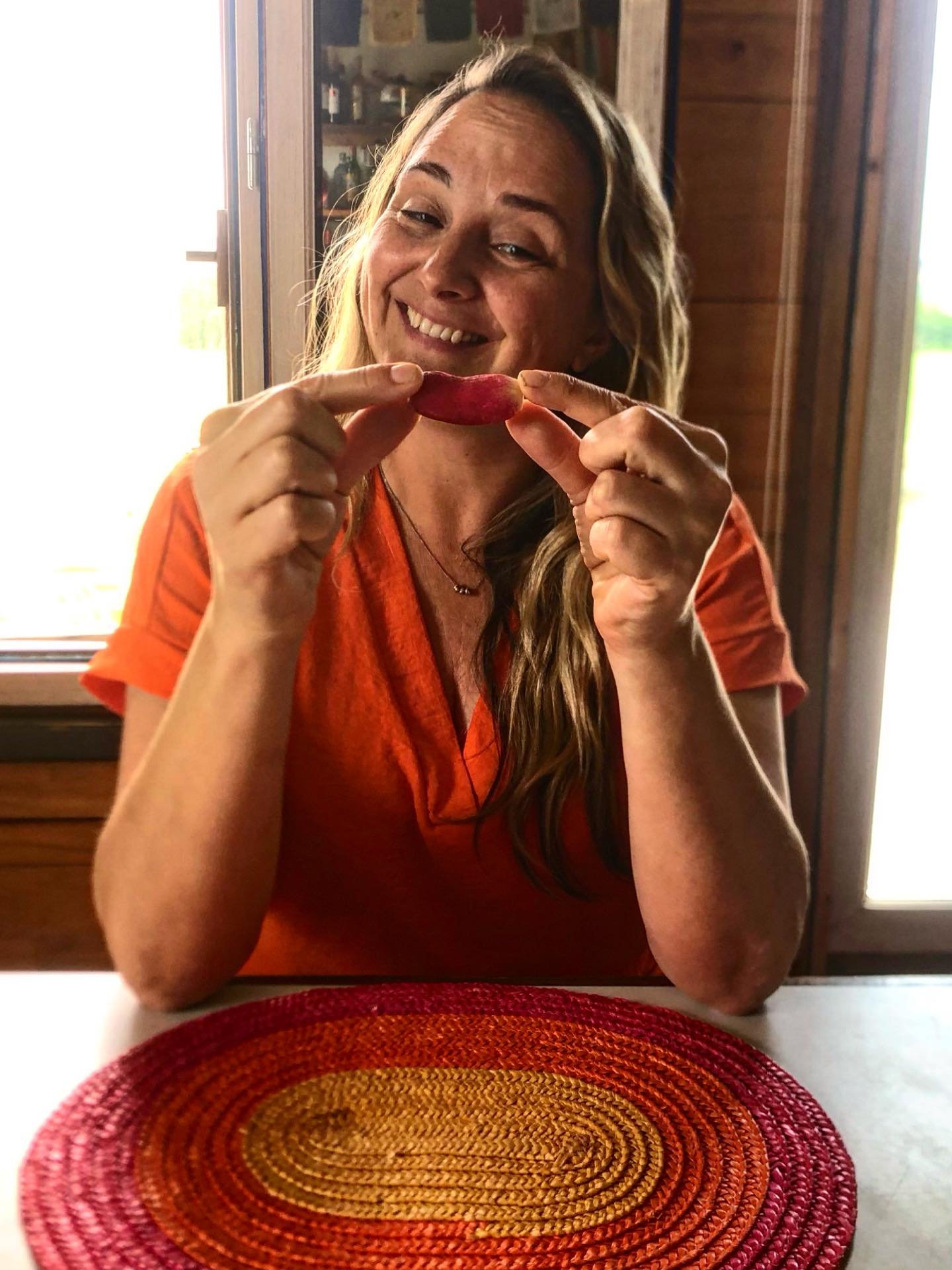 &lsquo;I feel privileged to have been given the opportunity to hold Sarahs&rsquo; large, possibly world-record breaking  radish,&rsquo; @thebeckofbeyond exclaimed. &lsquo;It was well worth the 15km drive.&rsquo;

#radishes #radishgrower