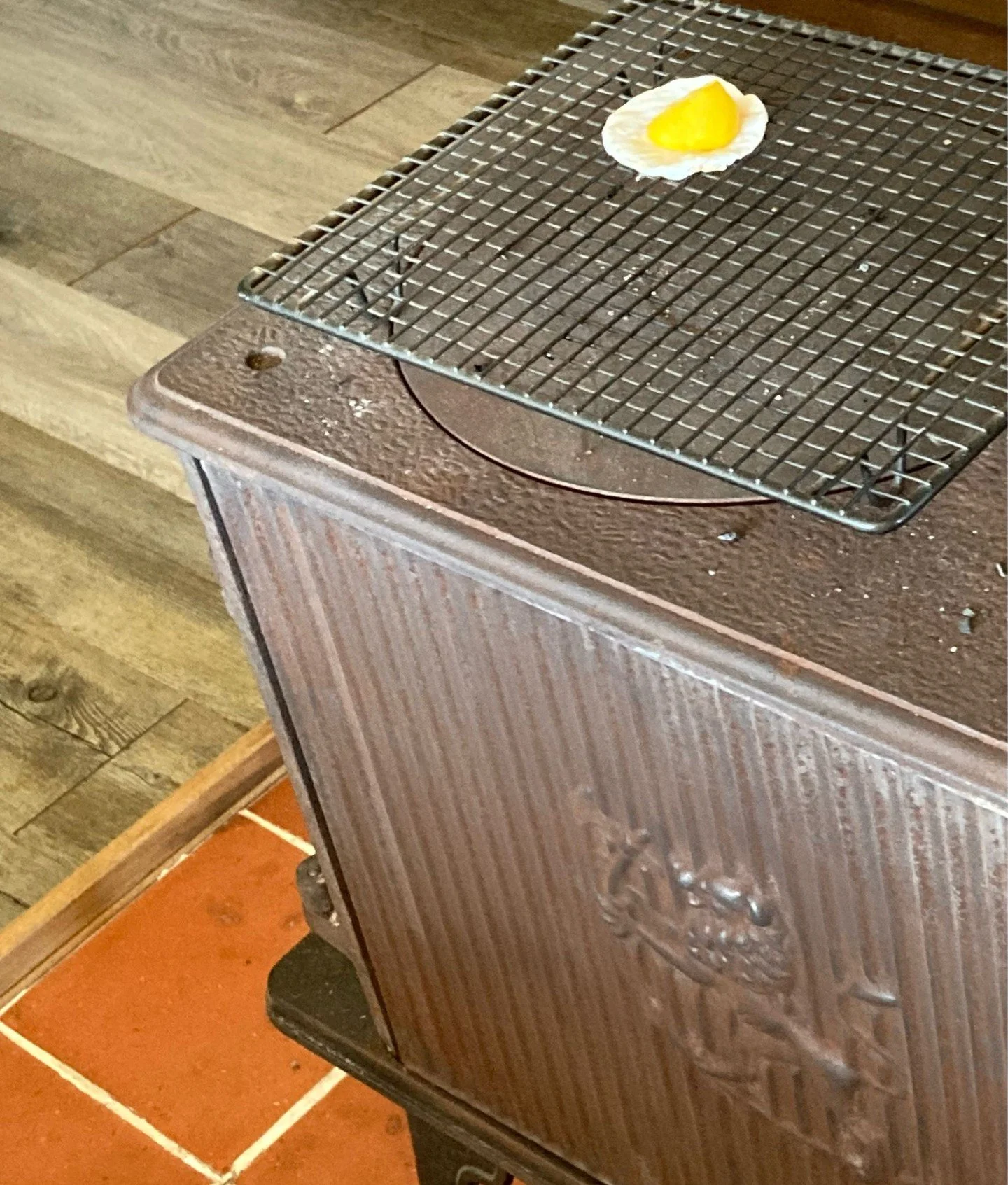 What&rsquo;s that on top of our wood burner? 

#woodburners