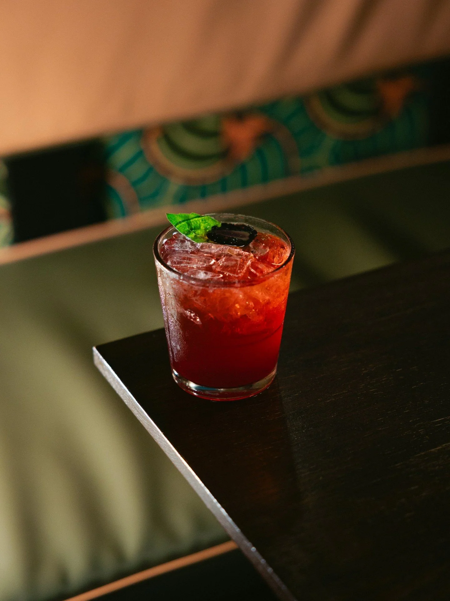 The bar opens at 4. Sam's already there. 🥃

Come pull up a stool &mdash; Mon&ndash;Thu 4&ndash;9PM, Fri&ndash;Sat 4&ndash;10PM, Sun 11AM&ndash;6PM. Right here in Davis, WV.

#ishkitchen #daviswv #westvirginia