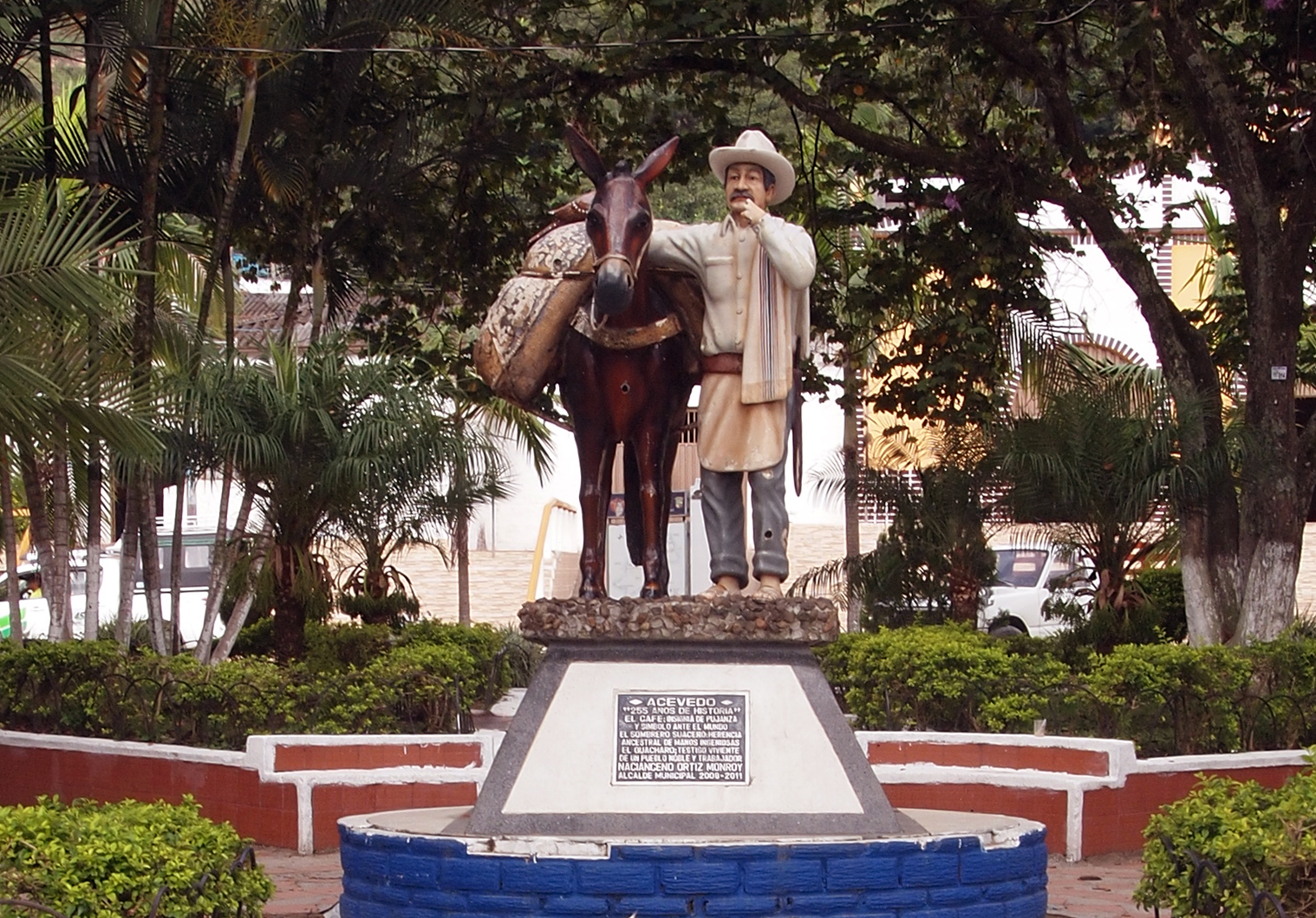 acevedo-plaza-mod.jpg