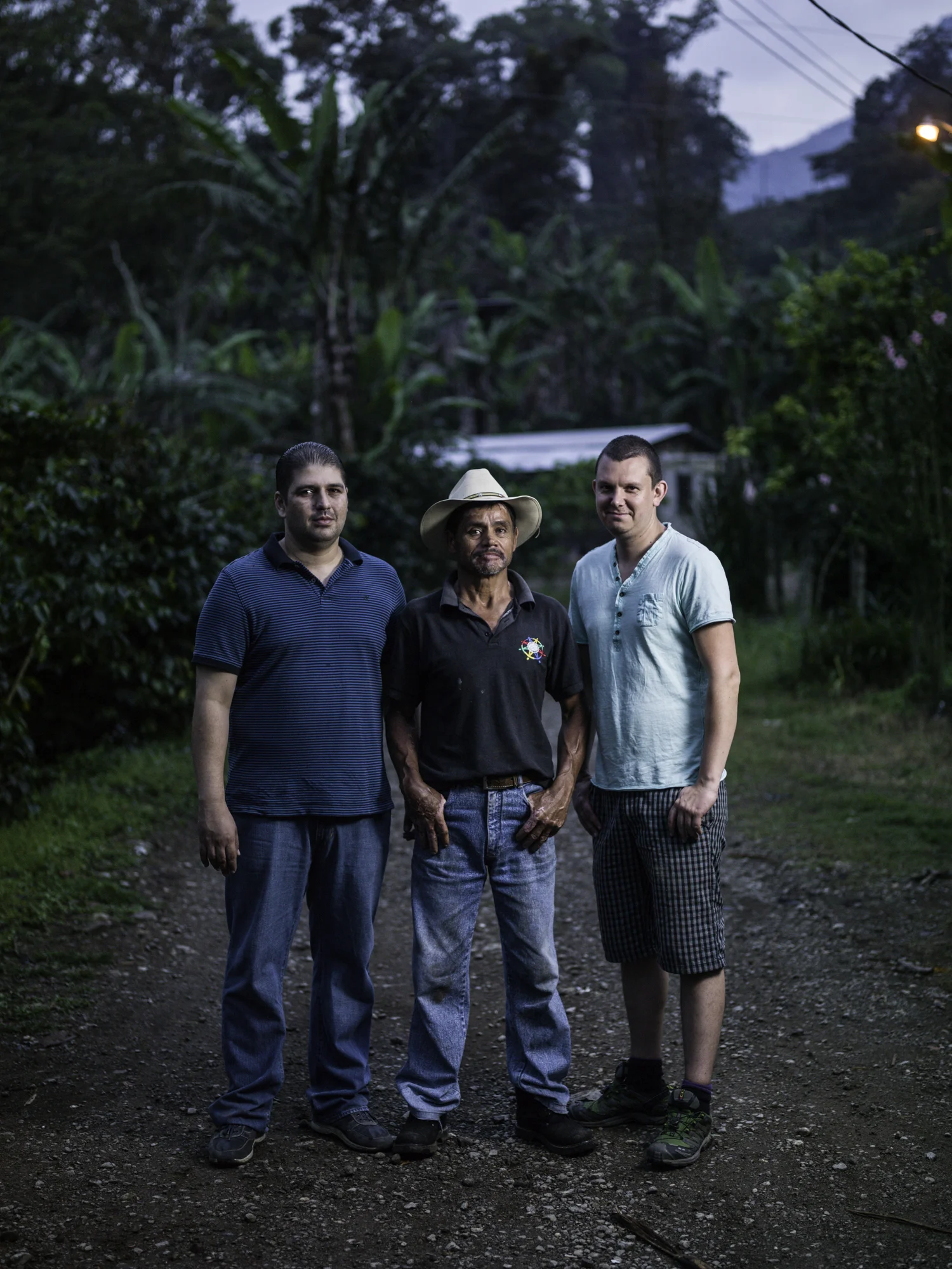 From L: Fidel Paz (Exportadora San Vicente), Eulogio, Bjørnar (CCS)