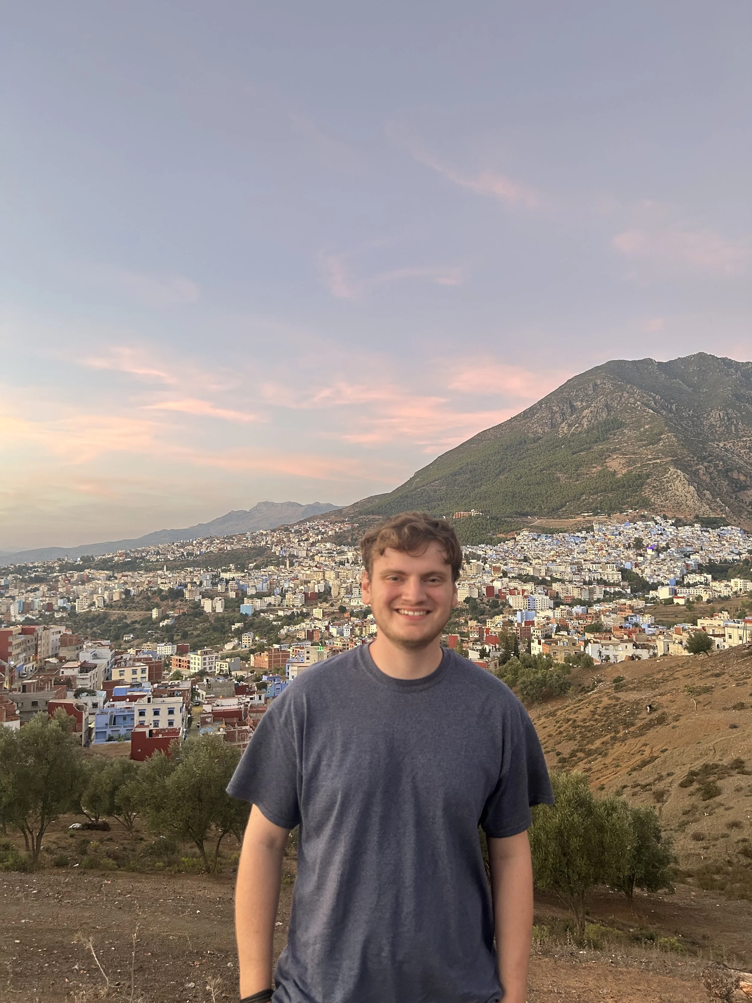 "10 Cities, 10 Facts" by Anthony Darin