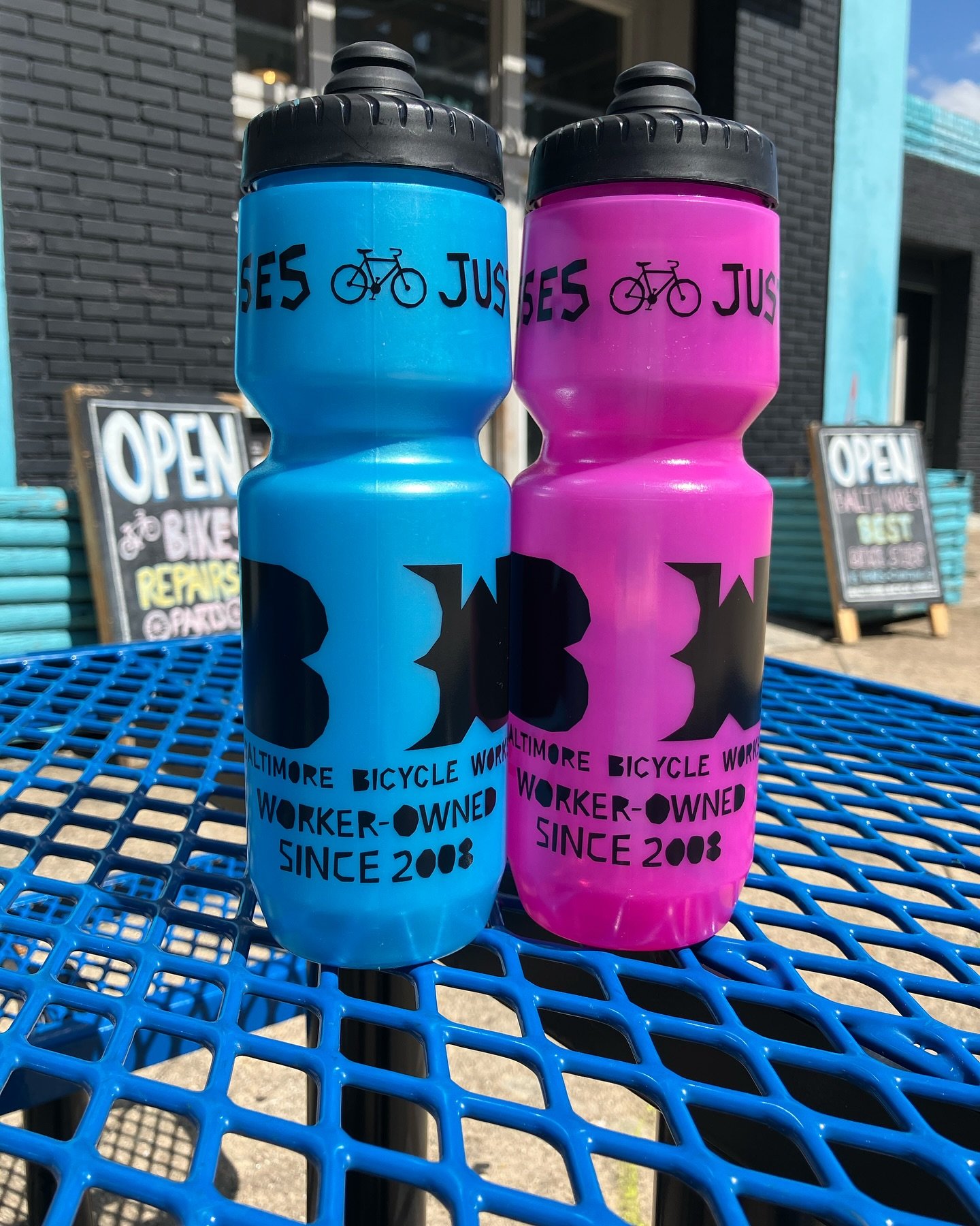 NEW water bottles 😋🤘
&bull;
No bosses, just bikes 🚲 💘🌀