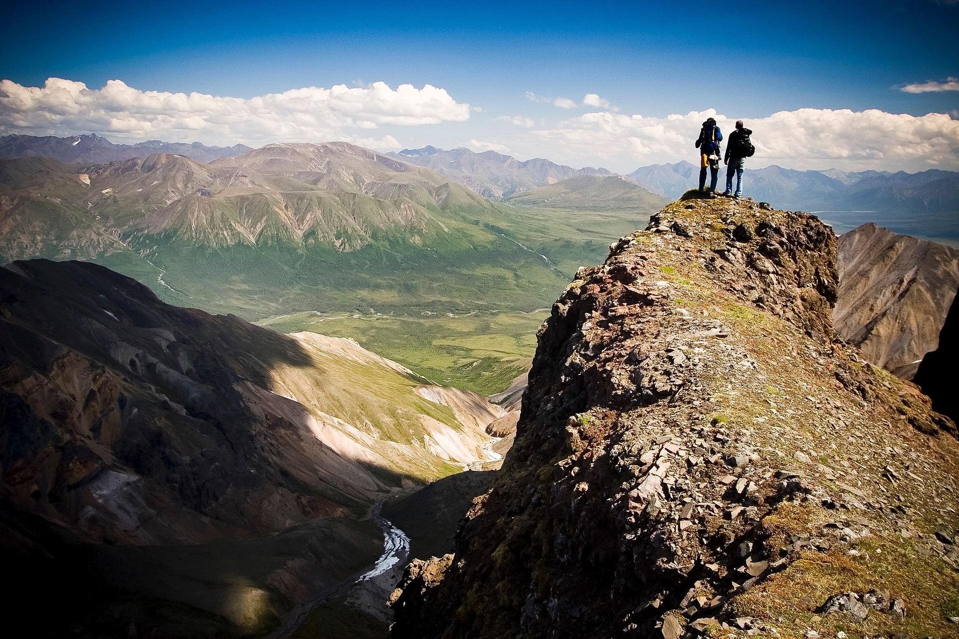 landscape-2082827_1920.jpg