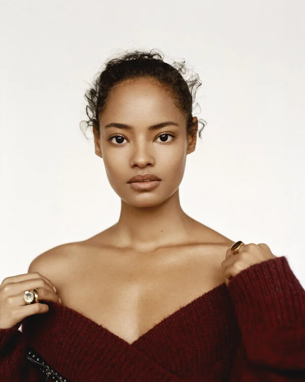 Malaika_British_Girls_Anya_Holdstock_01.jpg