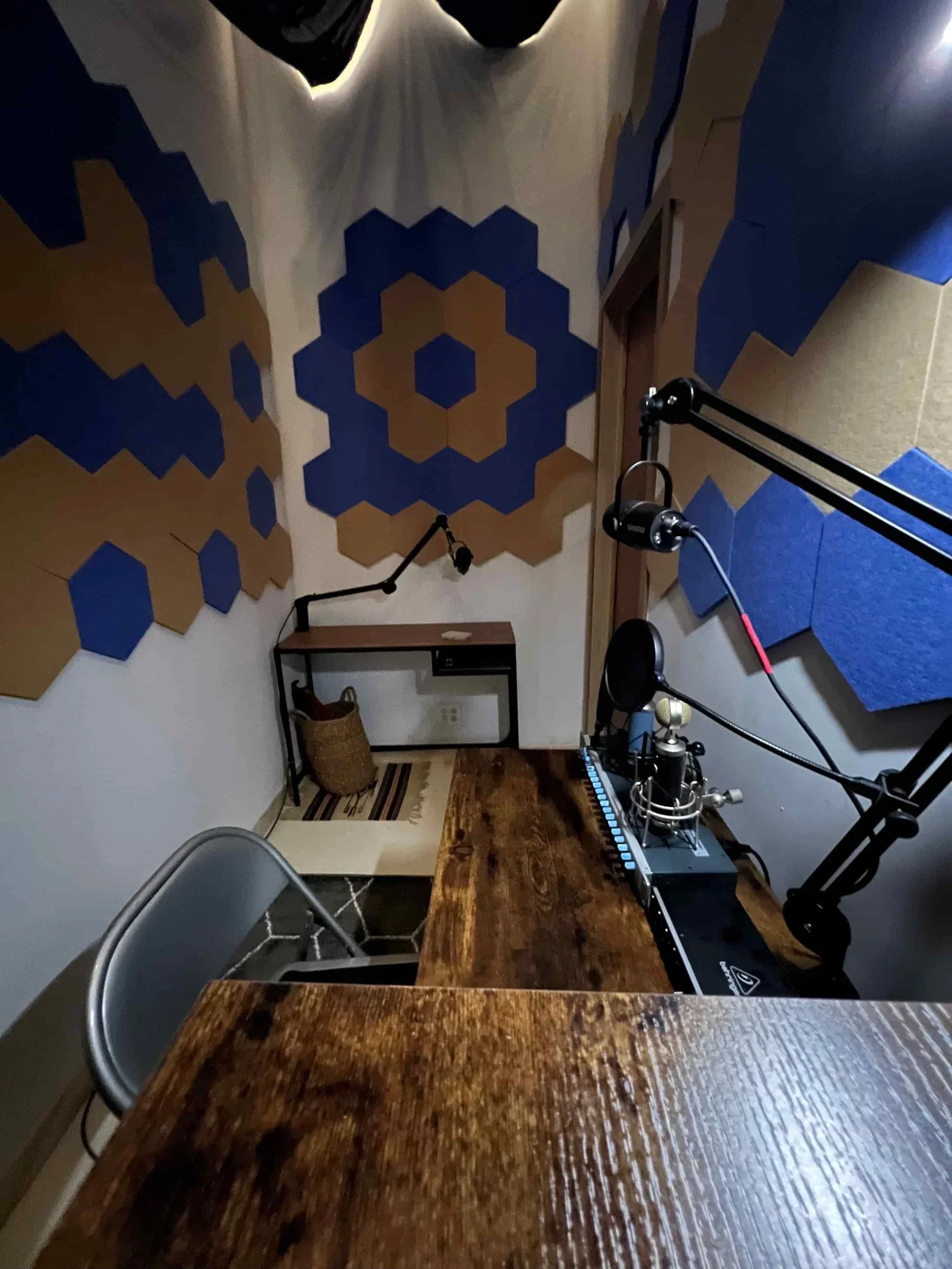 Dog House - Recording Studio