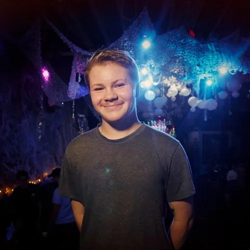 Professional photo of Skylar Back