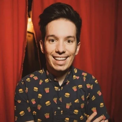 Professional headshot of Steven Castillo