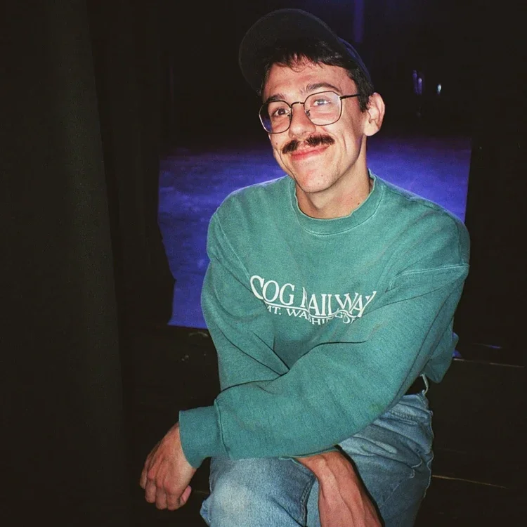 Professional photo of Erik Martinez