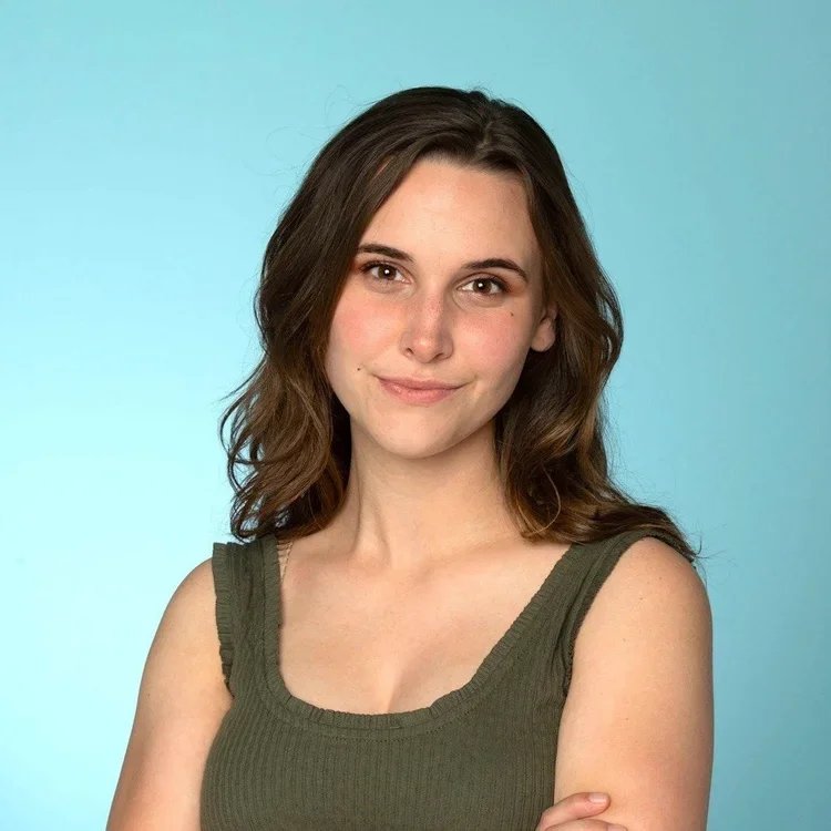 Professional photo of Lydia Hynes