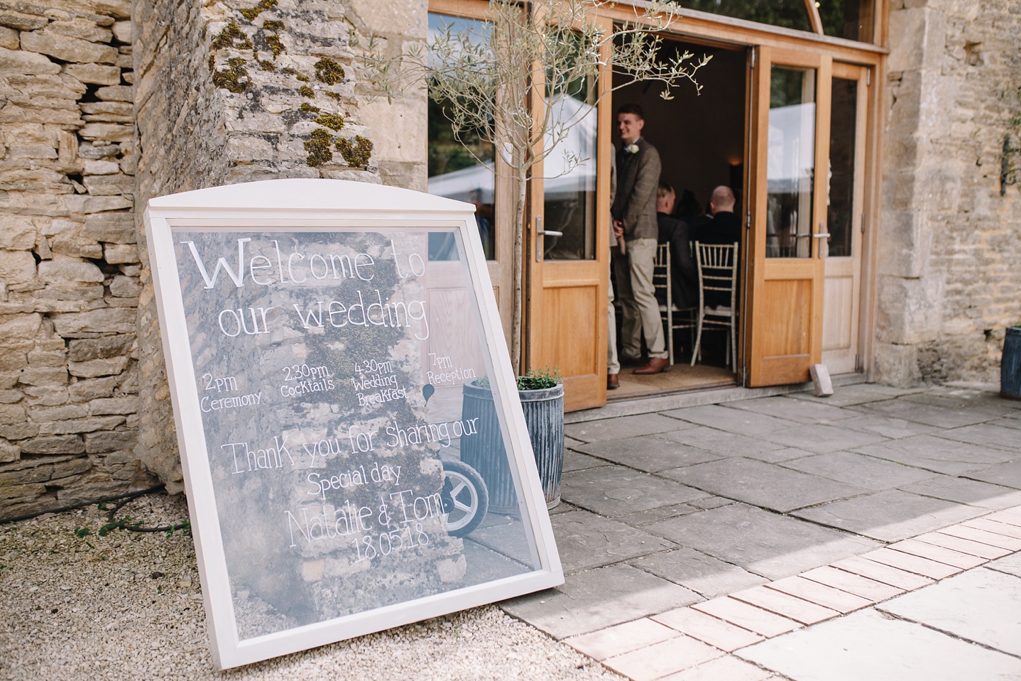 Oxleaze-Barn-Wedding-Photographer_0001.jpg