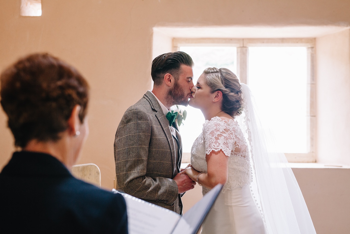 Oxleaze-Barn-Wedding-Photographer_0049.jpg
