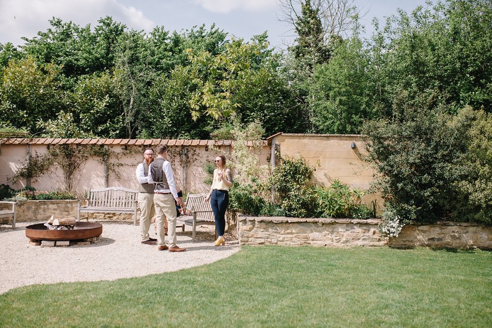 Oxleaze-Barn-Wedding-Photographer_0074.jpg