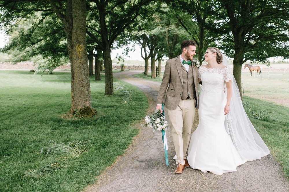 Oxleaze-Barn-Wedding-Photographer_0092.jpg